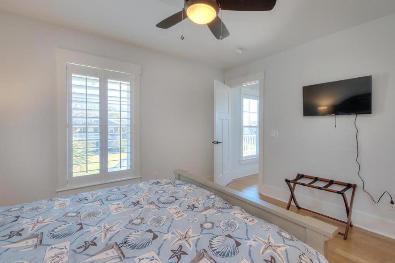 Villa Blue Waves Oak Island Exterior foto