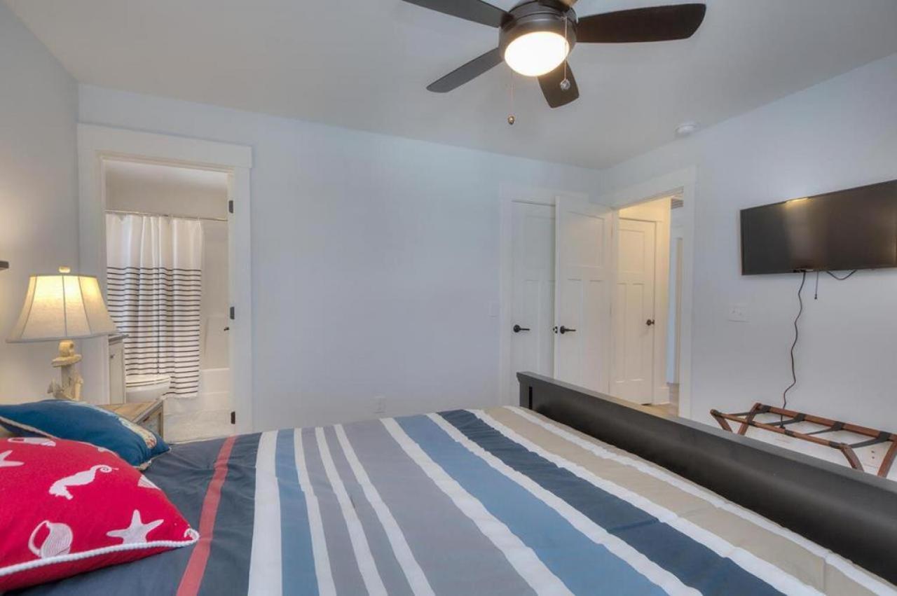 Villa Blue Waves Oak Island Exterior foto